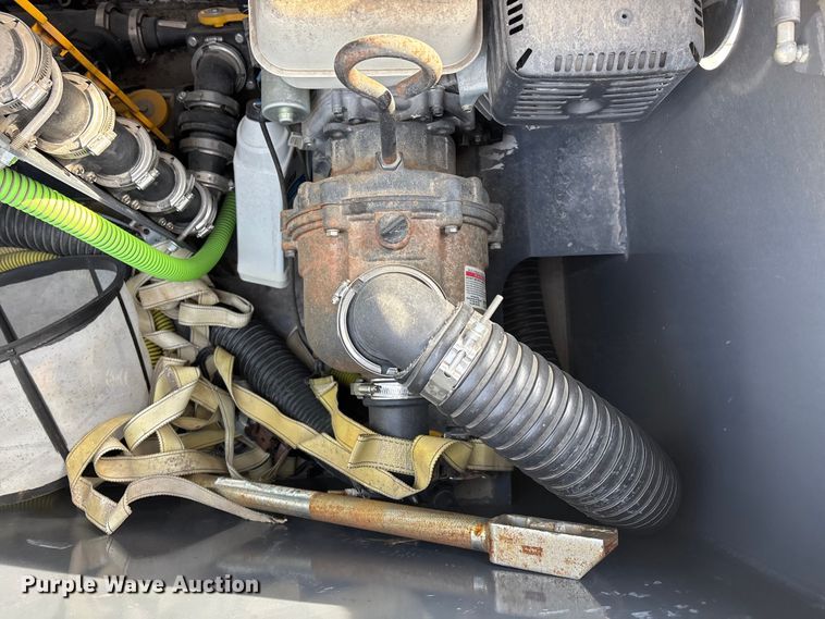 image for item EA4579 2013 B-B drop deck equipment trailer