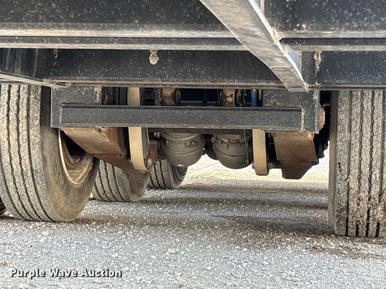 image for item EA4579 2013 B-B drop deck equipment trailer