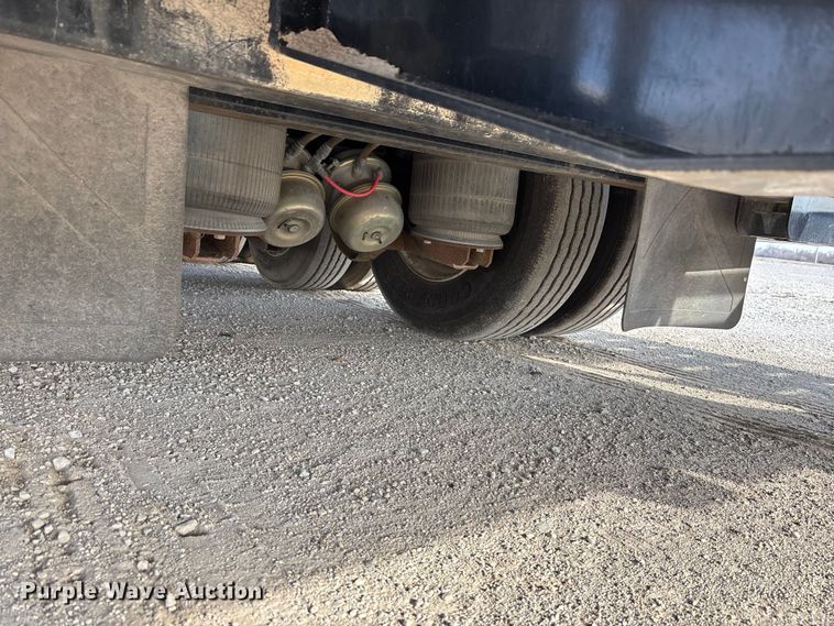 image for item EA4579 2013 B-B drop deck equipment trailer