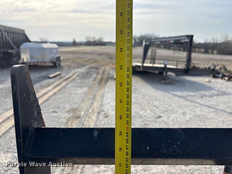 image for item EA4579 2013 B-B drop deck equipment trailer