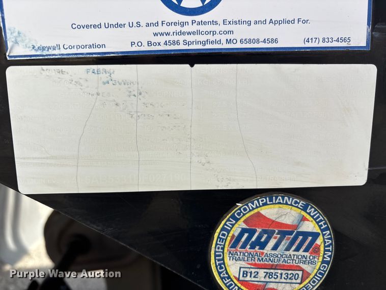 image for item EA4579 2013 B-B drop deck equipment trailer