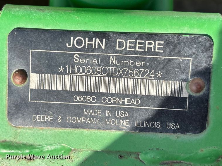 image for item EA4581 John Deere 608C corn head