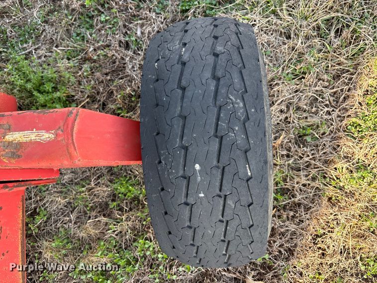 image for item EA4582 John Deere 608C corn head