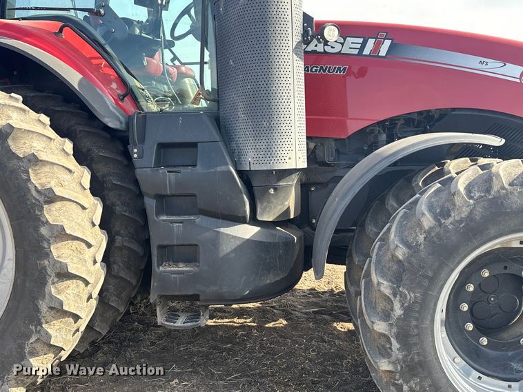 image for item EA4583 2019 Case 380 CVT Magnum MFWD tractor