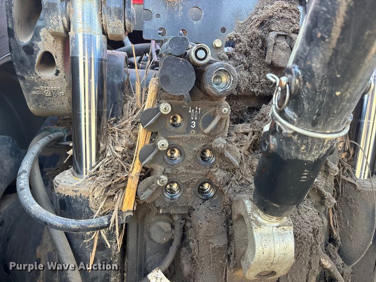 image for item EA4583 2019 Case 380 CVT Magnum MFWD tractor