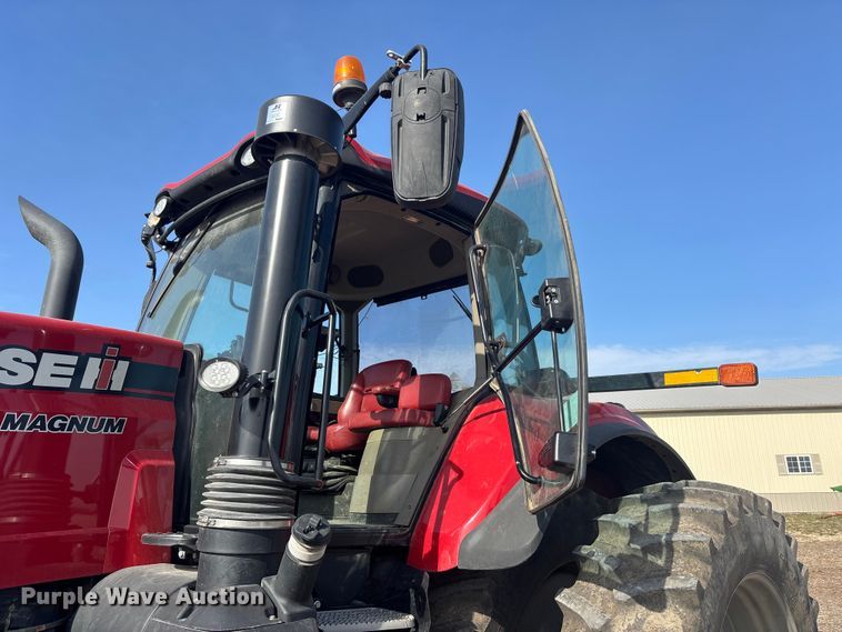 image for item EA4583 2019 Case 380 CVT Magnum MFWD tractor