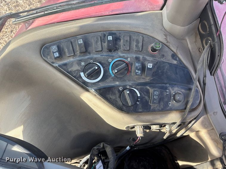 image for item EA4583 2019 Case 380 CVT Magnum MFWD tractor