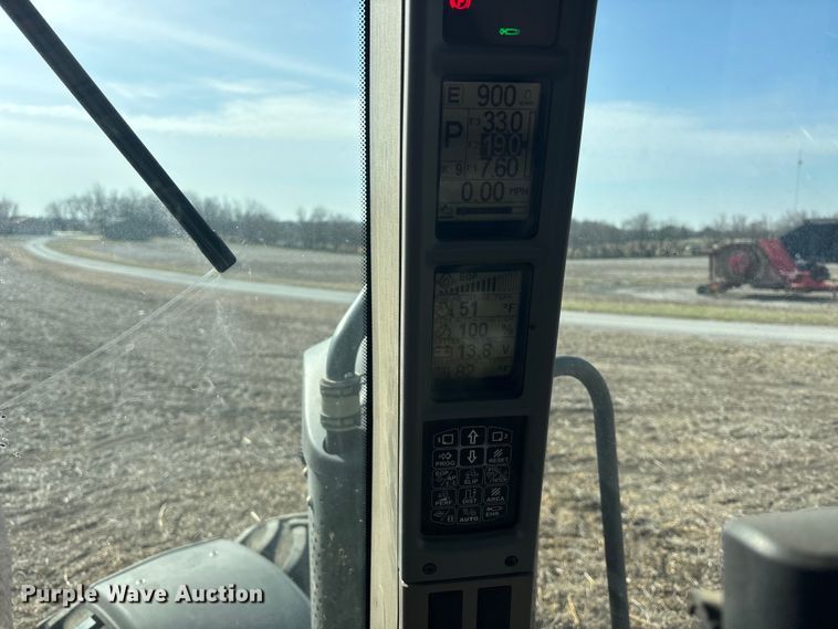 image for item EA4583 2019 Case 380 CVT Magnum MFWD tractor