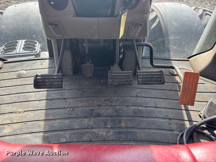 image for item EA4583 2019 Case 380 CVT Magnum MFWD tractor