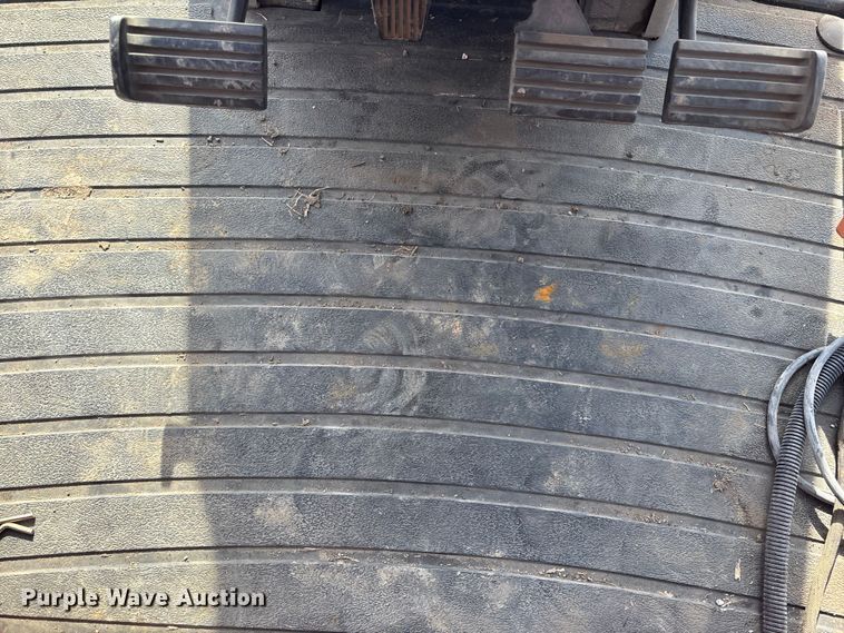 image for item EA4583 2019 Case 380 CVT Magnum MFWD tractor