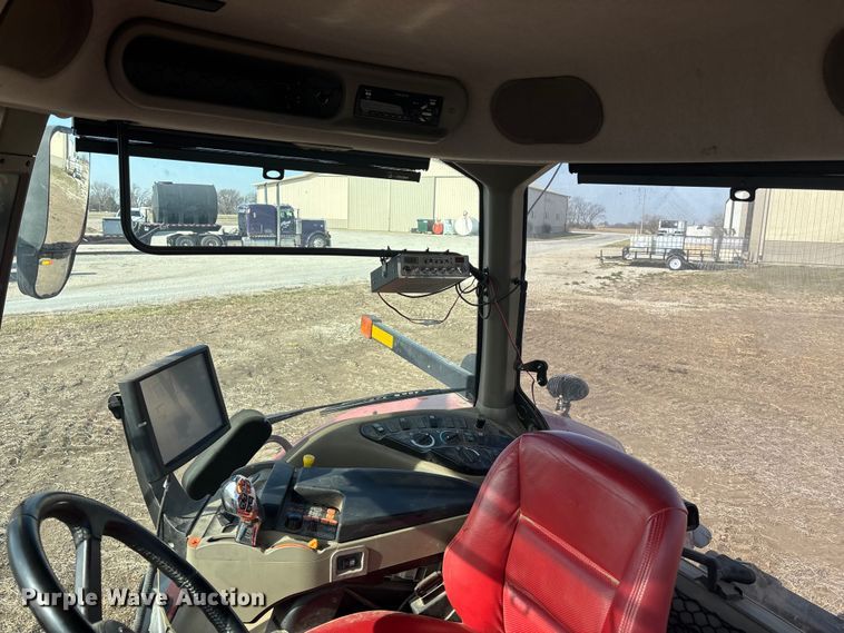 image for item EA4583 2019 Case 380 CVT Magnum MFWD tractor