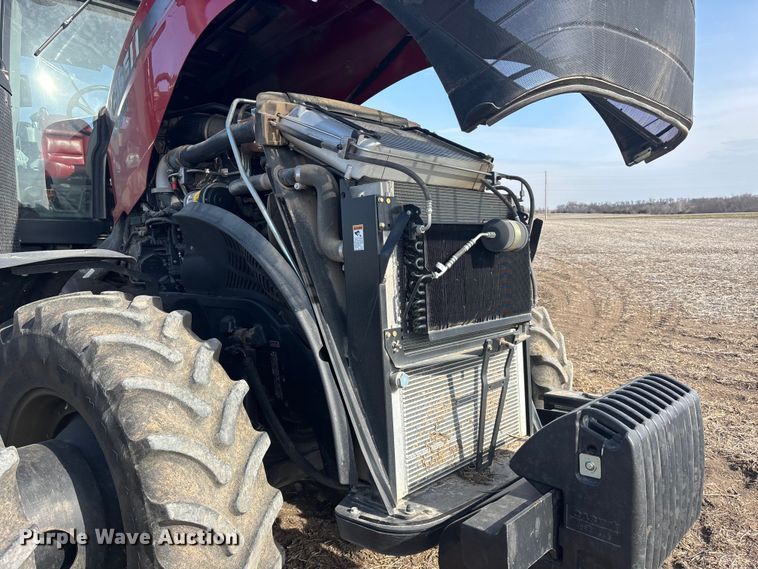 image for item EA4583 2019 Case 380 CVT Magnum MFWD tractor