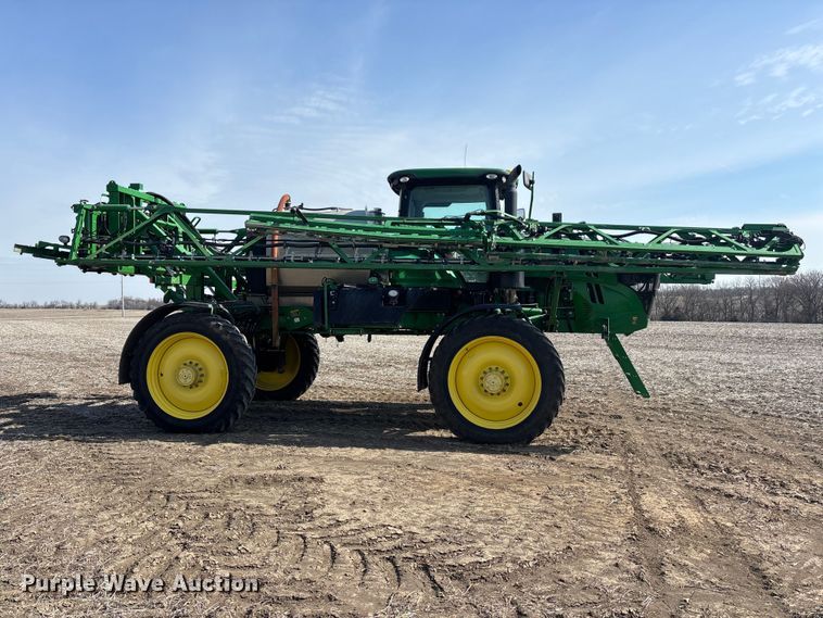 image for item EA4585 2013 John Deere R4038 sprayer
