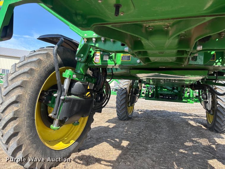 image for item EA4585 2013 John Deere R4038 sprayer