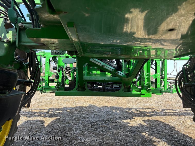 image for item EA4585 2013 John Deere R4038 sprayer