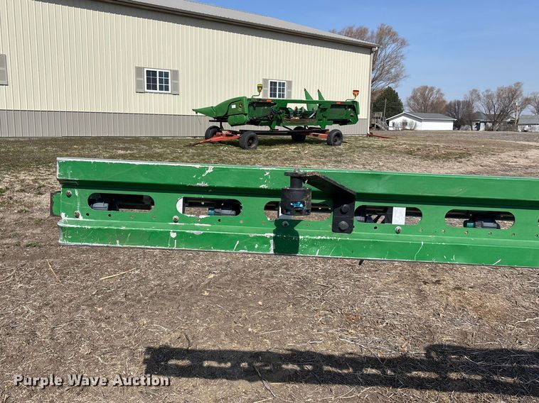 image for item EA4585 2013 John Deere R4038 sprayer