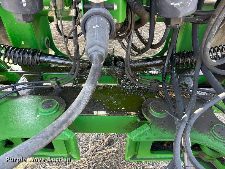 image for item EA4585 2013 John Deere R4038 sprayer
