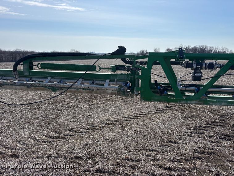 image for item EA4585 2013 John Deere R4038 sprayer