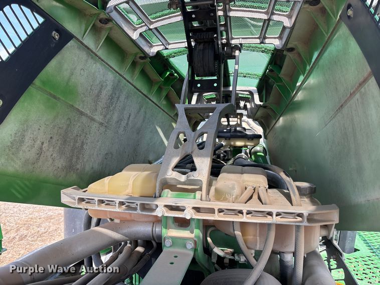 image for item EA4585 2013 John Deere R4038 sprayer