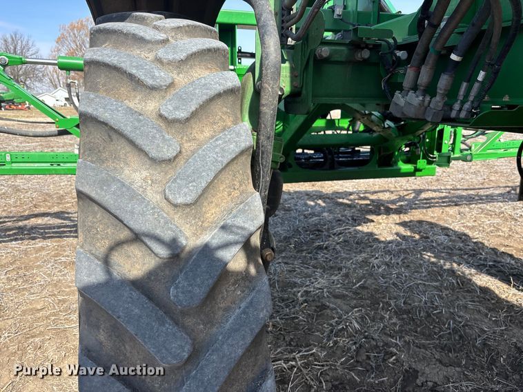 image for item EA4585 2013 John Deere R4038 sprayer