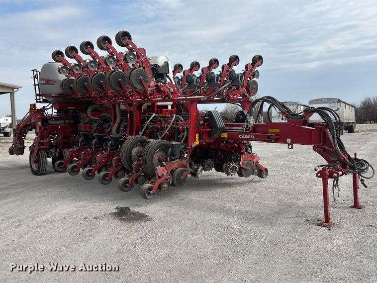 image for item EA4586 2022 Case IH 2150S planter
