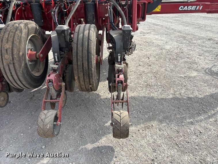 image for item EA4586 2022 Case IH 2150S planter