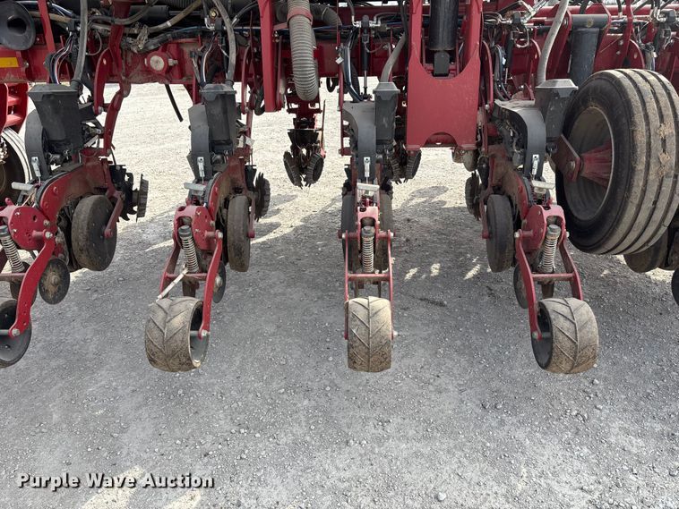 image for item EA4586 2022 Case IH 2150S planter