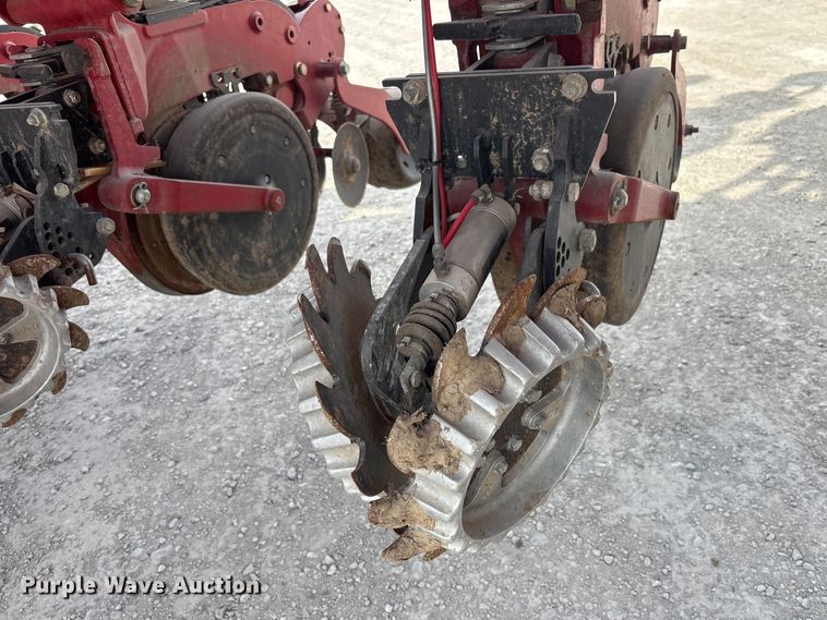 image for item EA4586 2022 Case IH 2150S planter