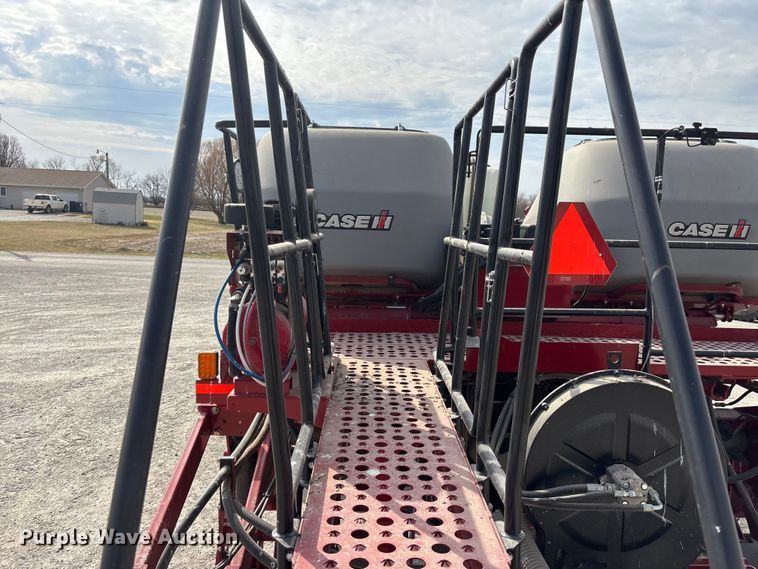 image for item EA4586 2022 Case IH 2150S planter