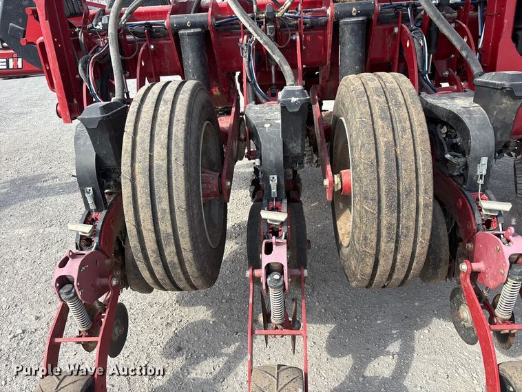 image for item EA4586 2022 Case IH 2150S planter