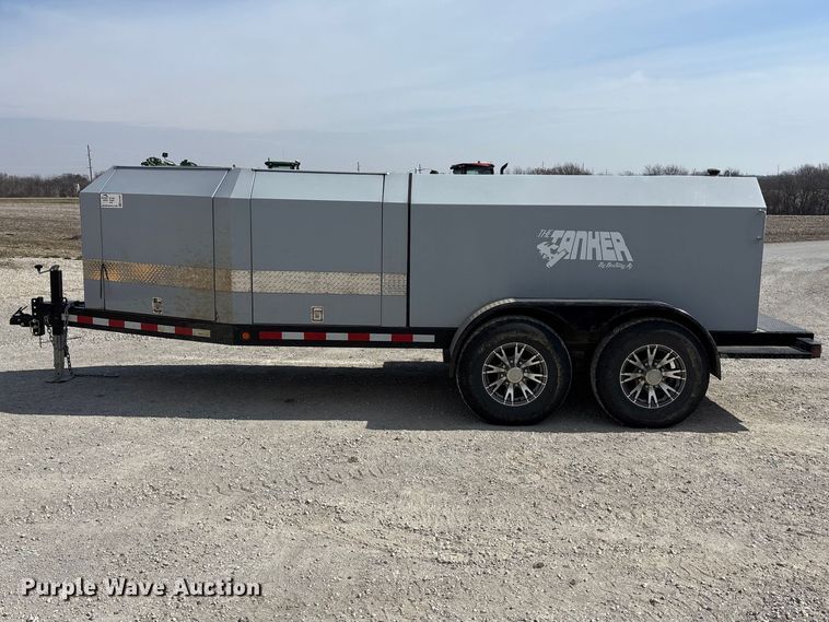 image for item EA4587 2022 Bestway Tanker fuel trailer