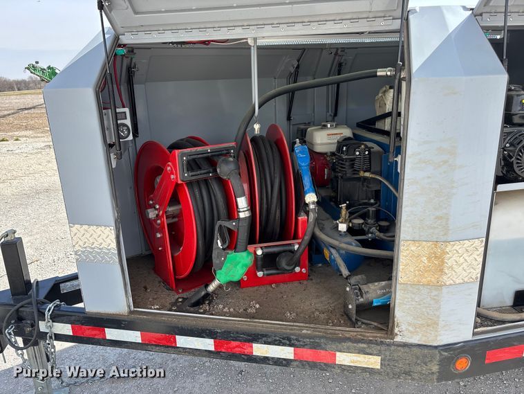 image for item EA4587 2022 Bestway Tanker fuel trailer