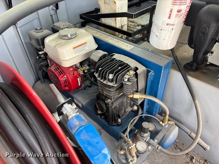 image for item EA4587 2022 Bestway Tanker fuel trailer