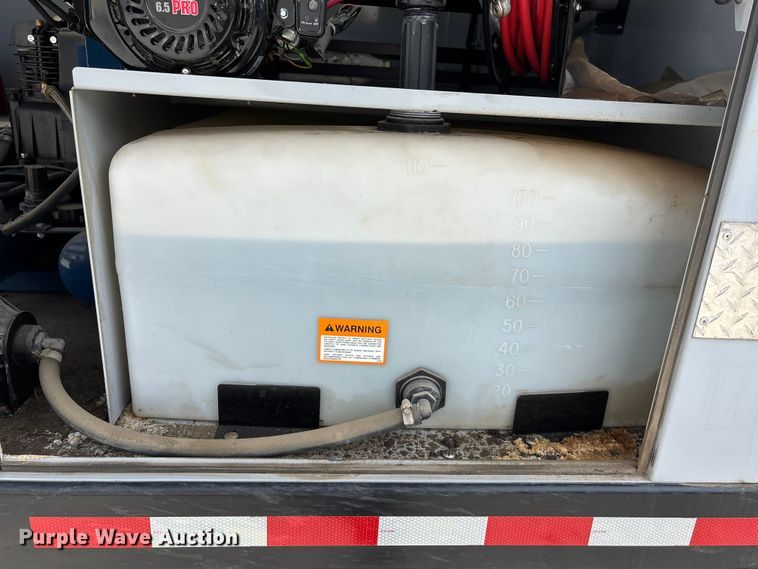 image for item EA4587 2022 Bestway Tanker fuel trailer