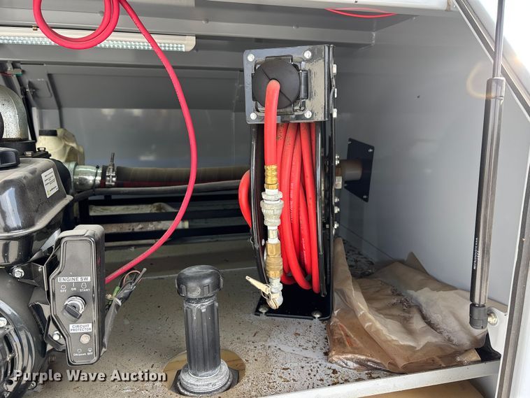 image for item EA4587 2022 Bestway Tanker fuel trailer