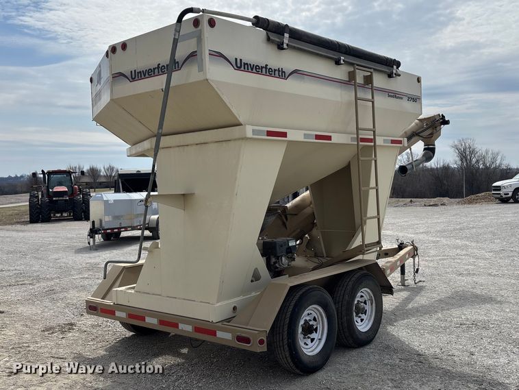 image for item EA4588 Unverferth Seed Runner 2750 seed tender