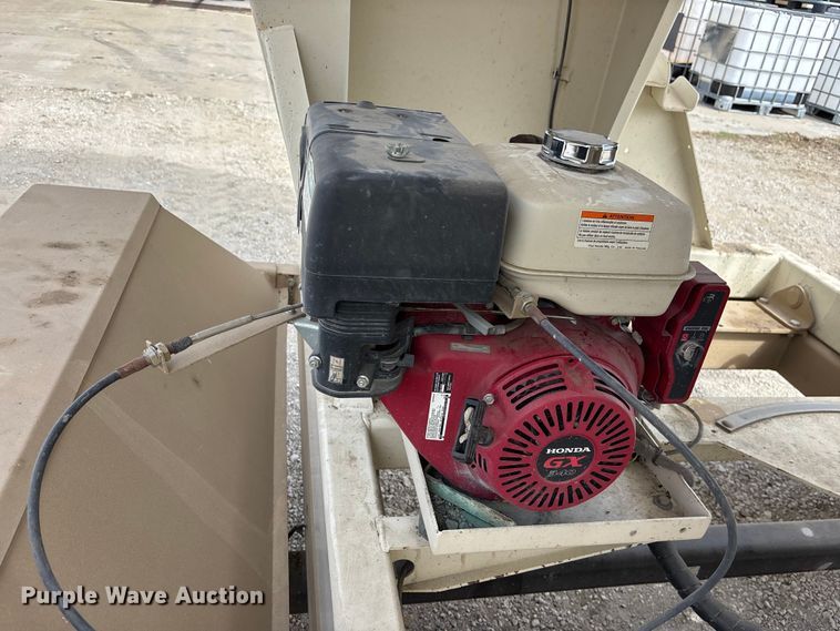 image for item EA4588 Unverferth Seed Runner 2750 seed tender