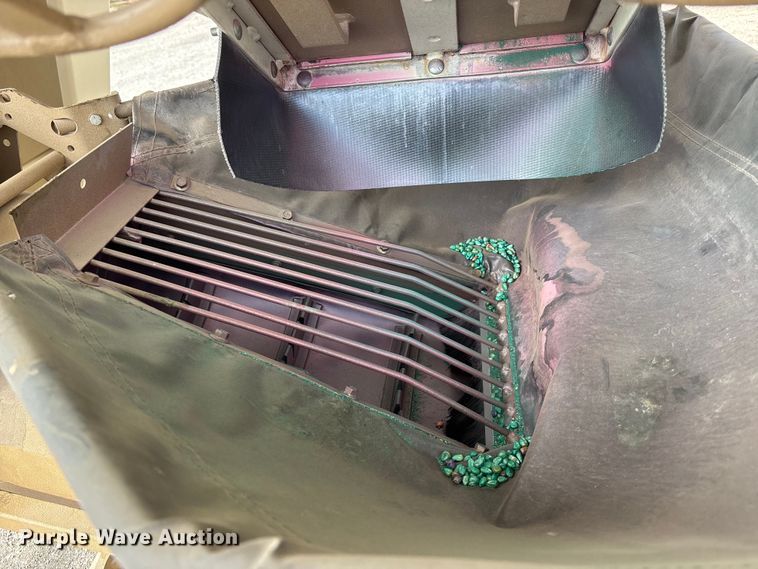 image for item EA4588 Unverferth Seed Runner 2750 seed tender