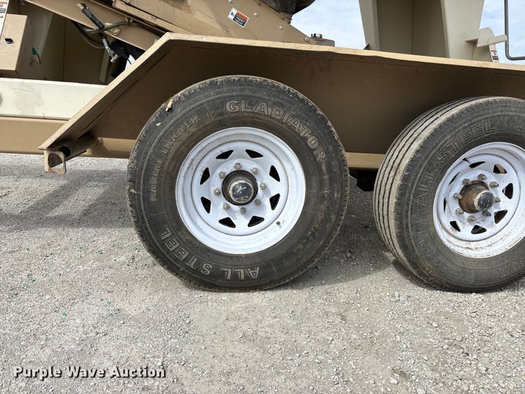 image for item EA4588 Unverferth Seed Runner 2750 seed tender