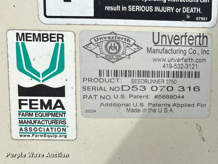 image for item EA4588 Unverferth Seed Runner 2750 seed tender