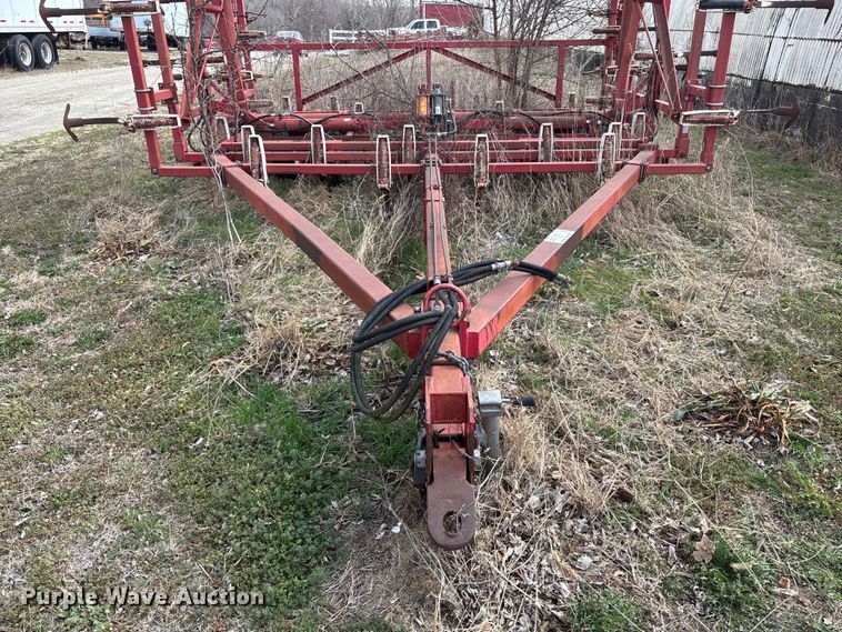 image for item EA4589 Wil-Rich 2500 field cultivator