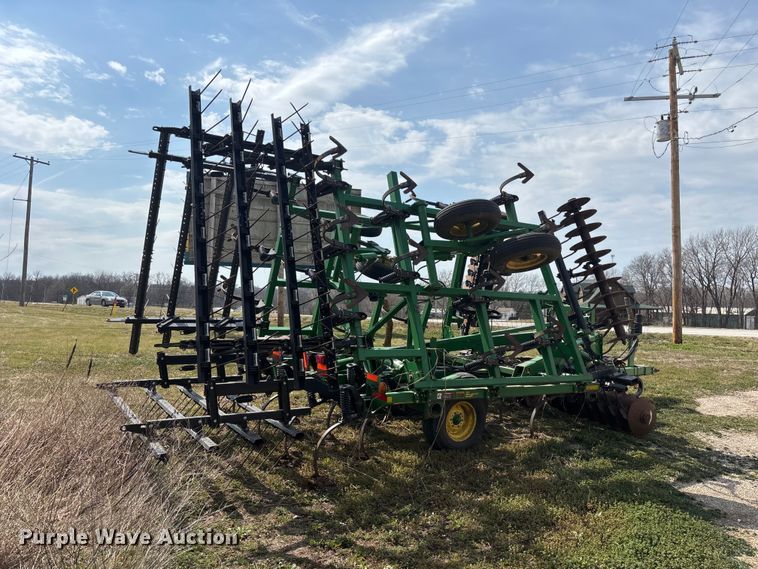 image for item EA4590 John Deere 726 mulch finisher