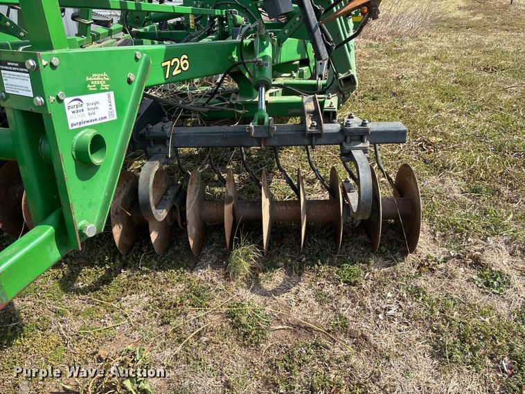 image for item EA4590 John Deere 726 mulch finisher