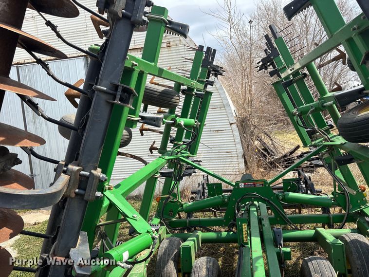 image for item EA4590 John Deere 726 mulch finisher