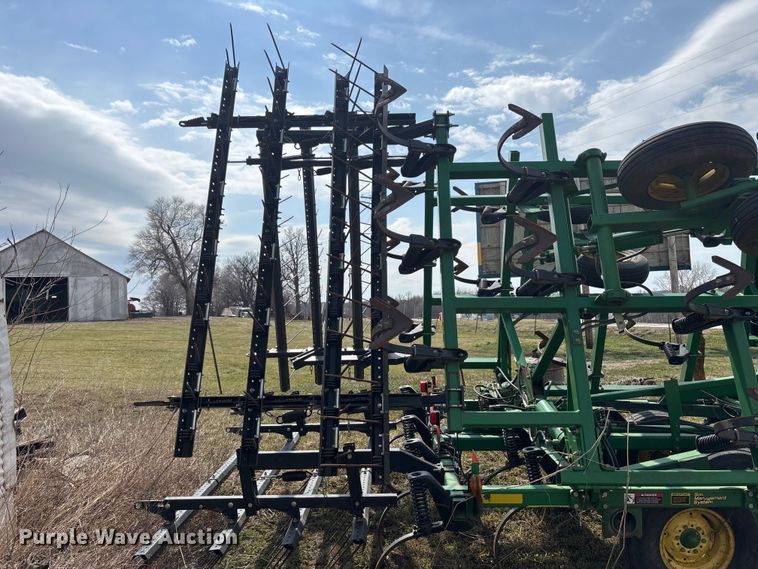 image for item EA4590 John Deere 726 mulch finisher