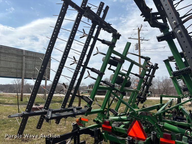 image for item EA4590 John Deere 726 mulch finisher