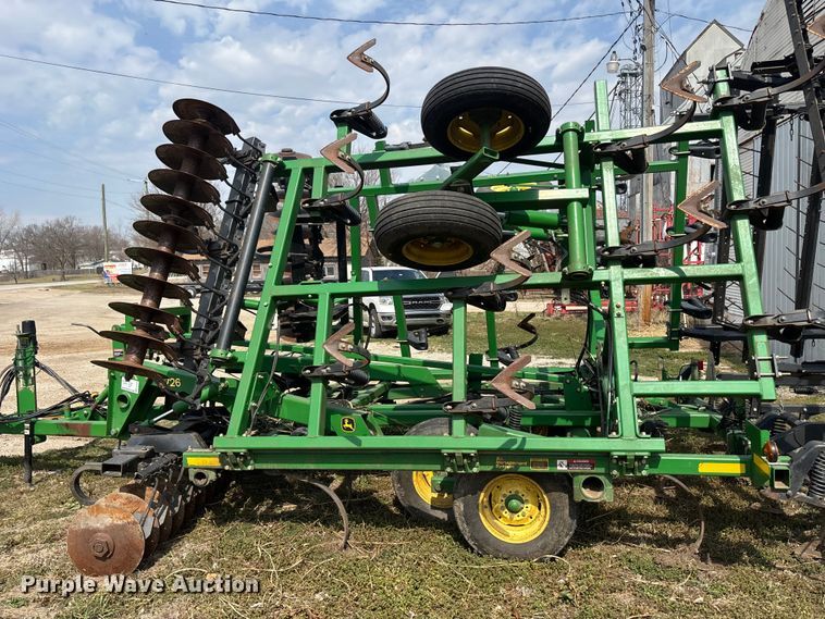 image for item EA4590 John Deere 726 mulch finisher