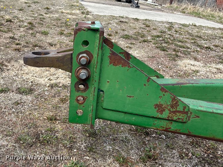 image for item EA4592 John Deere 960 field cultivator