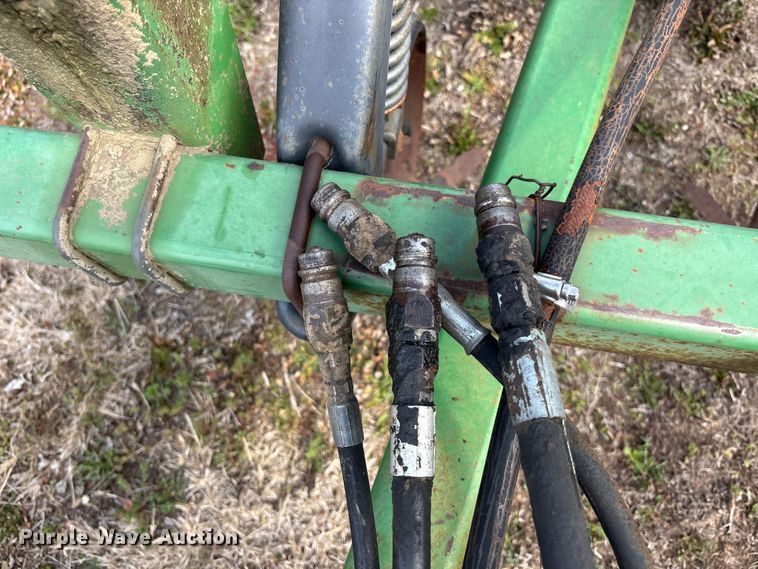 image for item EA4592 John Deere 960 field cultivator