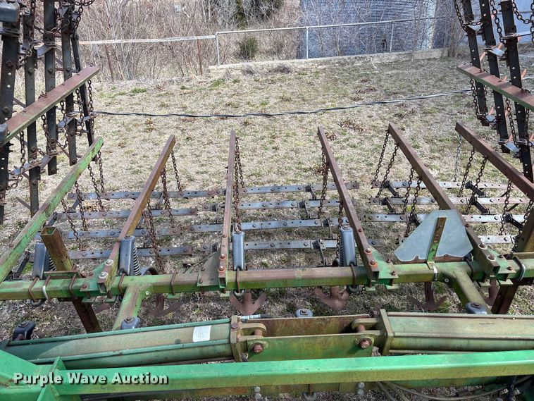 image for item EA4592 John Deere 960 field cultivator